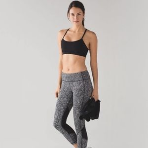 Lululemon Pace Rival Mid-Rise Crop 22’ - Size 4